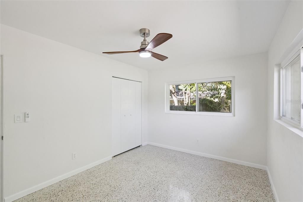 Activo con contrato: $419,900 (3 camas, 2 baños, 1521 Pies cuadrados)