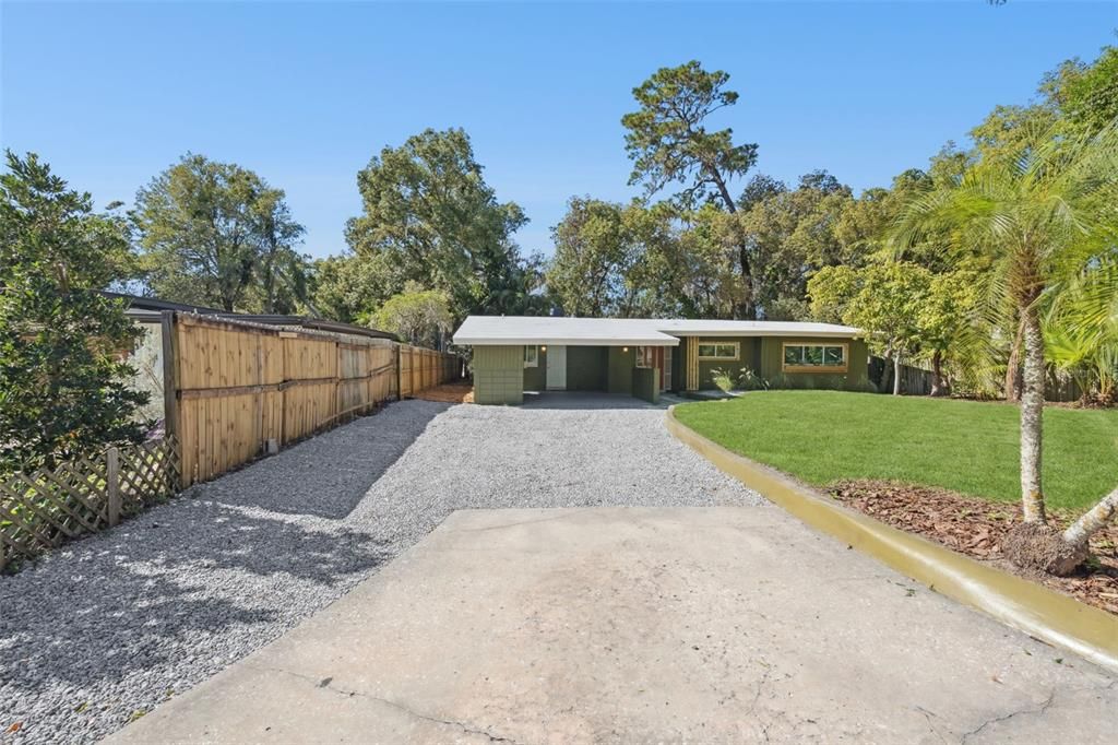 Activo con contrato: $419,900 (3 camas, 2 baños, 1521 Pies cuadrados)