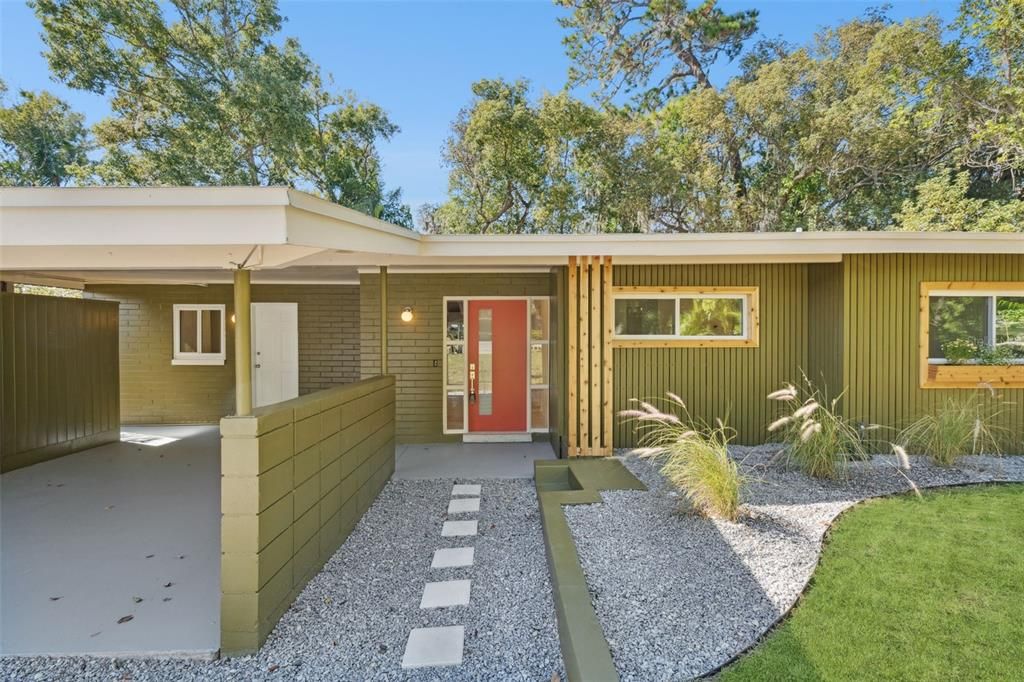 Activo con contrato: $419,900 (3 camas, 2 baños, 1521 Pies cuadrados)