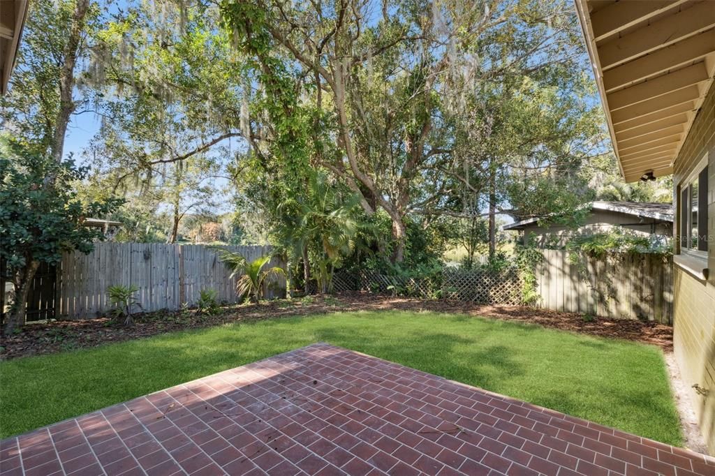 Activo con contrato: $419,900 (3 camas, 2 baños, 1521 Pies cuadrados)