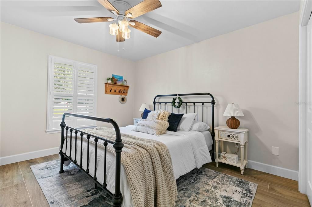 Под контрактом: $679,900 (5 спален, 3 ванн, 2574 Квадратных фут)