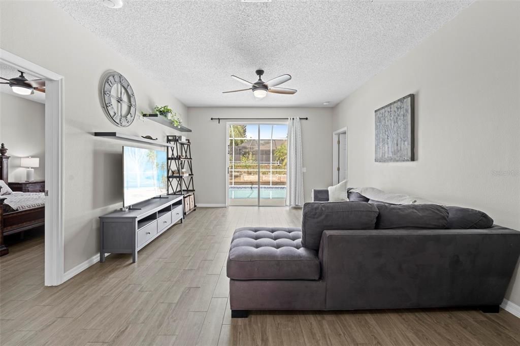 待售: $509,900 (5 贝兹, 3 浴室, 2350 平方英尺)