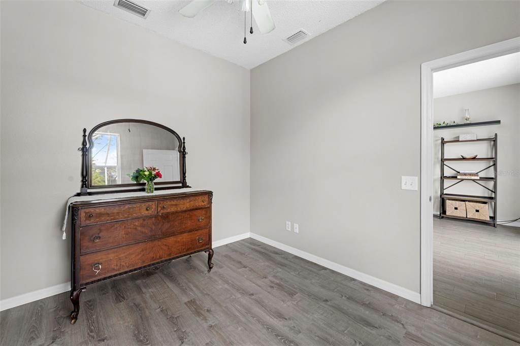 待售: $509,900 (5 贝兹, 3 浴室, 2350 平方英尺)