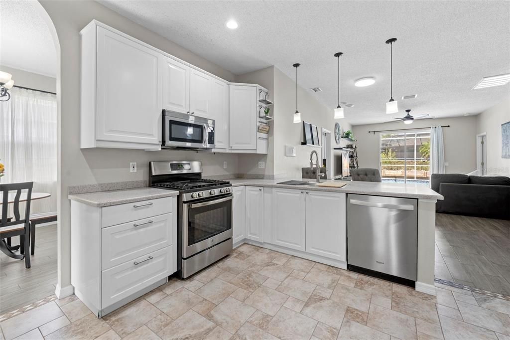 待售: $509,900 (5 贝兹, 3 浴室, 2350 平方英尺)