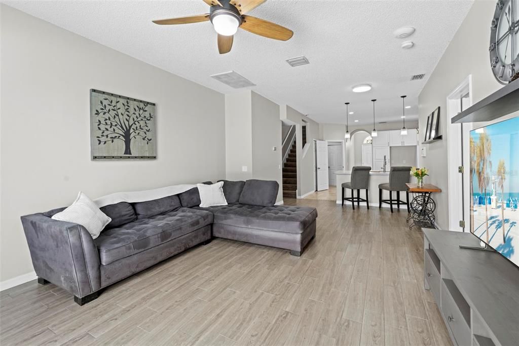 待售: $509,900 (5 贝兹, 3 浴室, 2350 平方英尺)