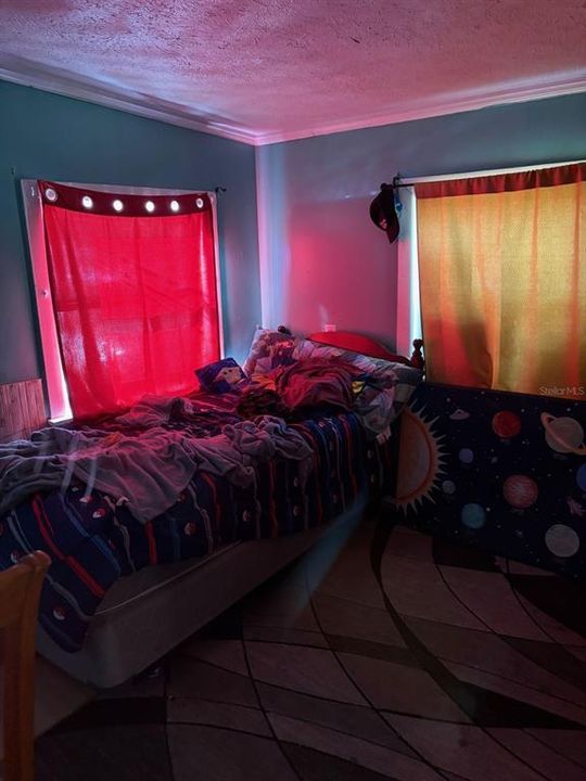 На продажу: $450,000 (7 спален, 0 ванн, 3729 Квадратных фут)