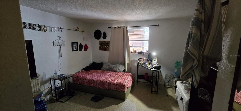 Под контрактом: $339,000 (4 спален, 0 ванн, 1634 Квадратных фут)