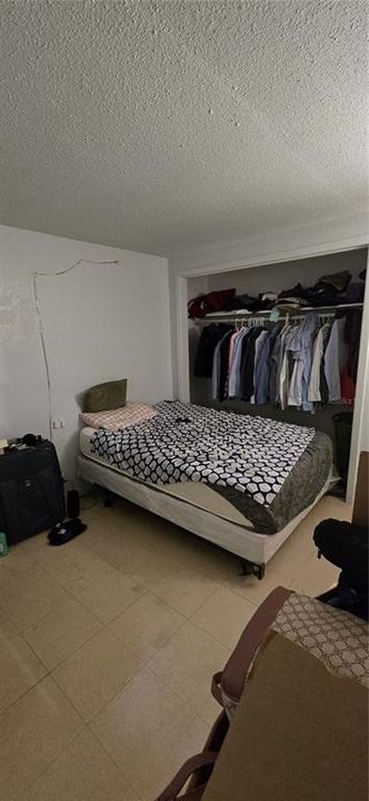 Под контрактом: $339,000 (4 спален, 0 ванн, 1634 Квадратных фут)