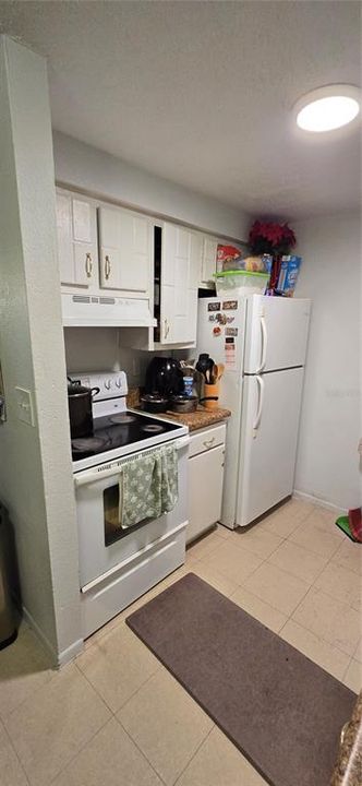 Под контрактом: $339,000 (4 спален, 0 ванн, 1634 Квадратных фут)