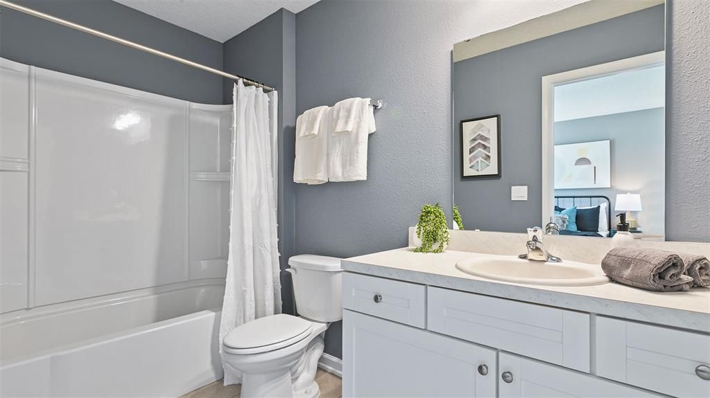 For Sale: $334,990 (2 beds, 2 baths, 1442 Square Feet)