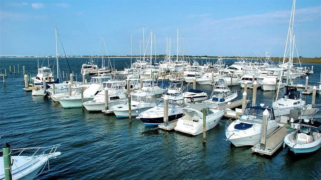 For Sale: $334,990 (2 beds, 2 baths, 1442 Square Feet)