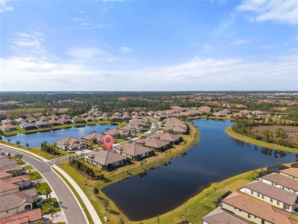 For Sale: $440,000 (2 beds, 2 baths, 1433 Square Feet)