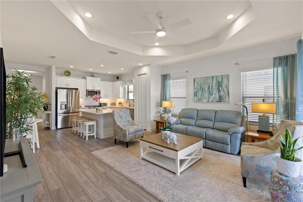 For Sale: $440,000 (2 beds, 2 baths, 1433 Square Feet)