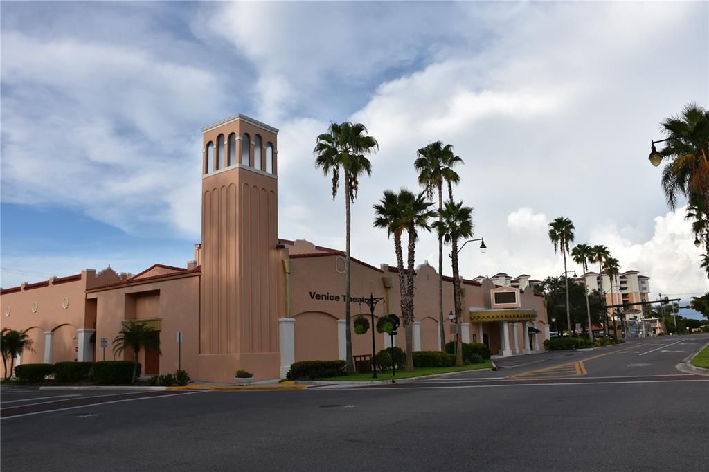 For Sale: $440,000 (2 beds, 2 baths, 1433 Square Feet)