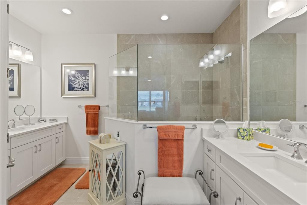 For Sale: $440,000 (2 beds, 2 baths, 1433 Square Feet)