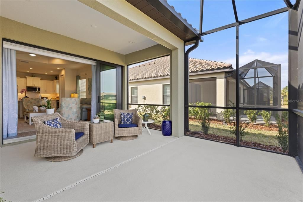 For Sale: $440,000 (2 beds, 2 baths, 1433 Square Feet)