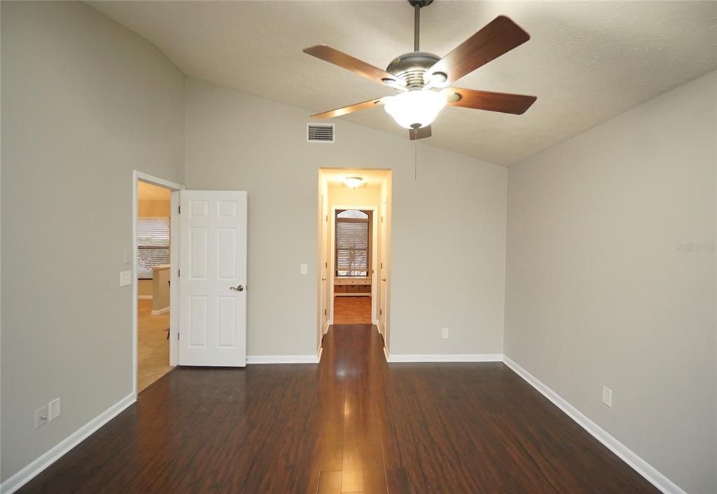 For Rent: $2,545 (3 beds, 2 baths, 2054 Square Feet)