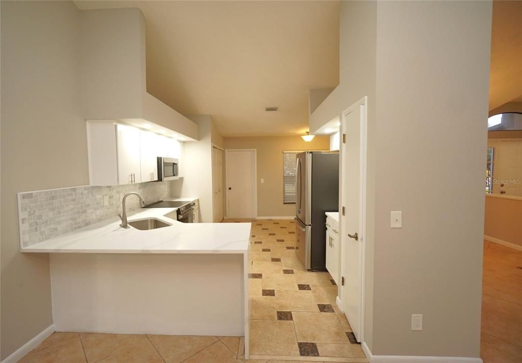 For Rent: $2,545 (3 beds, 2 baths, 2054 Square Feet)