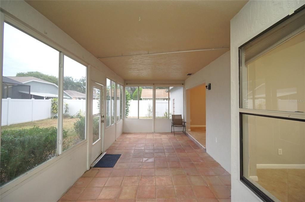 For Rent: $2,545 (3 beds, 2 baths, 2054 Square Feet)