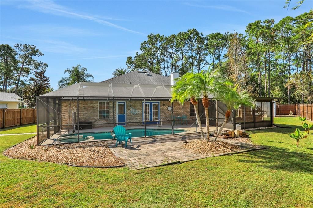 合同活跃: $459,900 (4 贝兹, 3 浴室, 2451 平方英尺)