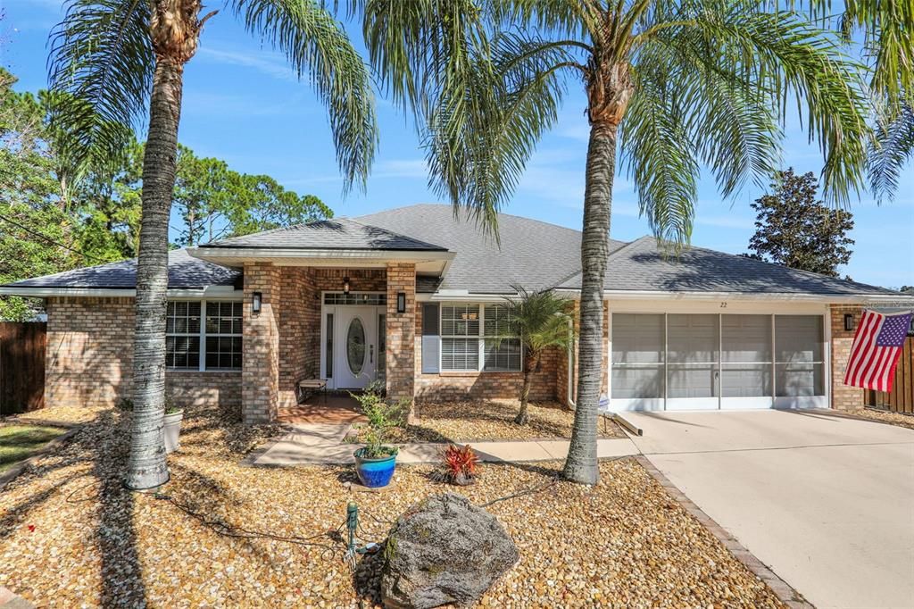 合同活跃: $459,900 (4 贝兹, 3 浴室, 2451 平方英尺)