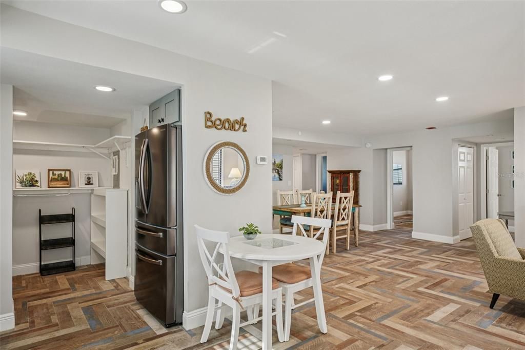 待售: $1,200,000 (3 贝兹, 2 浴室, 1625 平方英尺)