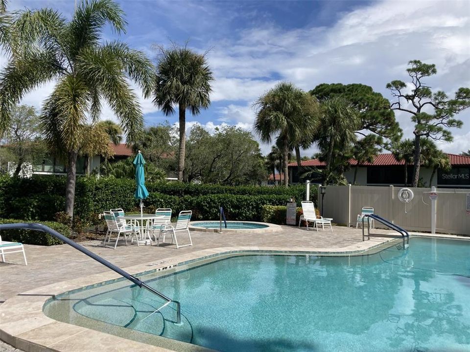 For Rent: $2,800 (2 beds, 2 baths, 1185 Square Feet)