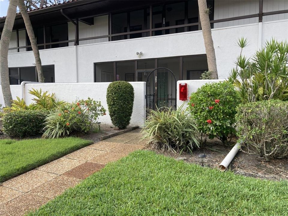 For Rent: $2,800 (2 beds, 2 baths, 1185 Square Feet)