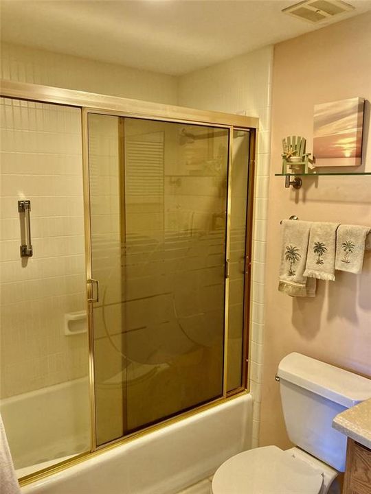 For Rent: $2,800 (2 beds, 2 baths, 1185 Square Feet)