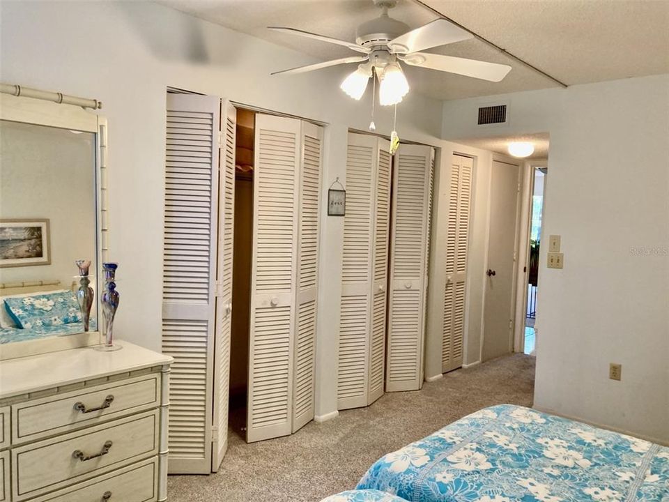 For Rent: $2,800 (2 beds, 2 baths, 1185 Square Feet)