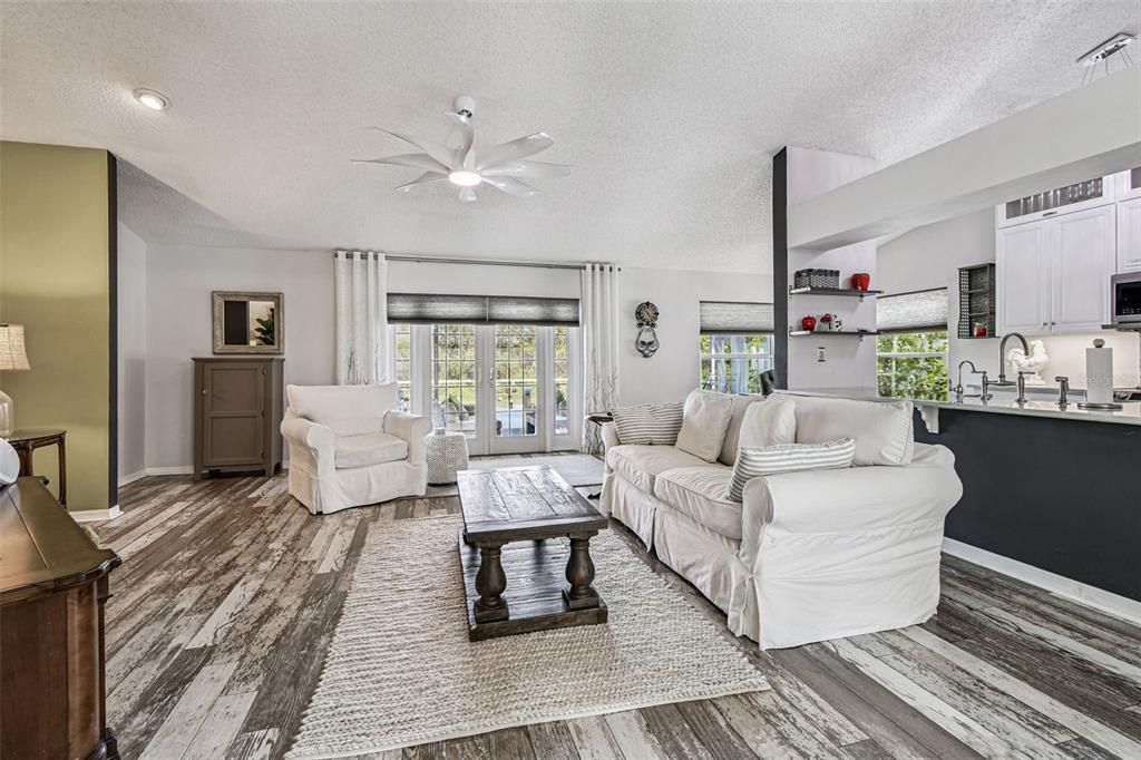 待售: $444,500 (3 贝兹, 2 浴室, 2048 平方英尺)