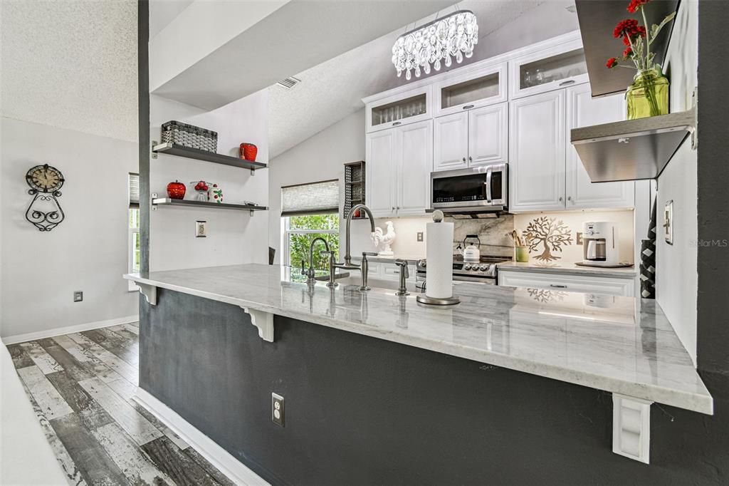 待售: $444,500 (3 贝兹, 2 浴室, 2048 平方英尺)