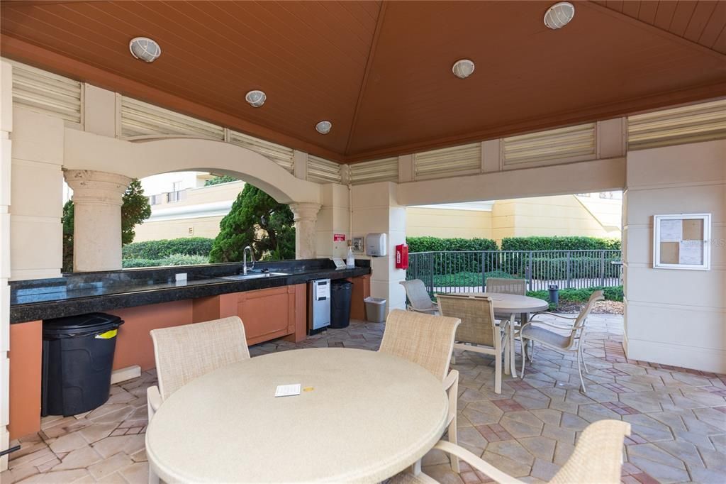 待售: $1,099,000 (3 贝兹, 2 浴室, 1944 平方英尺)