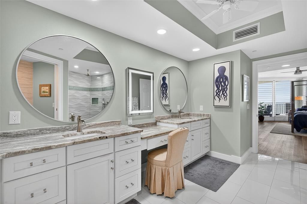 待售: $1,099,000 (3 贝兹, 2 浴室, 1944 平方英尺)