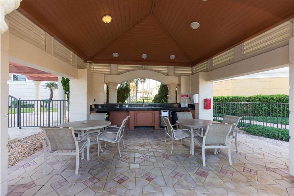 待售: $1,099,000 (3 贝兹, 2 浴室, 1944 平方英尺)