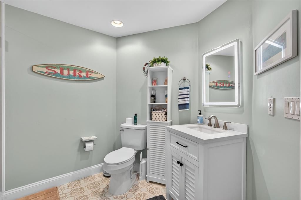 待售: $1,099,000 (3 贝兹, 2 浴室, 1944 平方英尺)