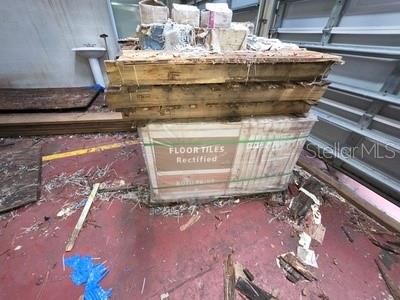 Active With Contract: $59,900 (3 beds, 2 baths, 2100 Square Feet)