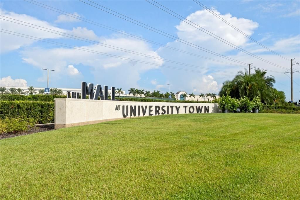 For Rent: $2,300 (3 beds, 2 baths, 1976 Square Feet)