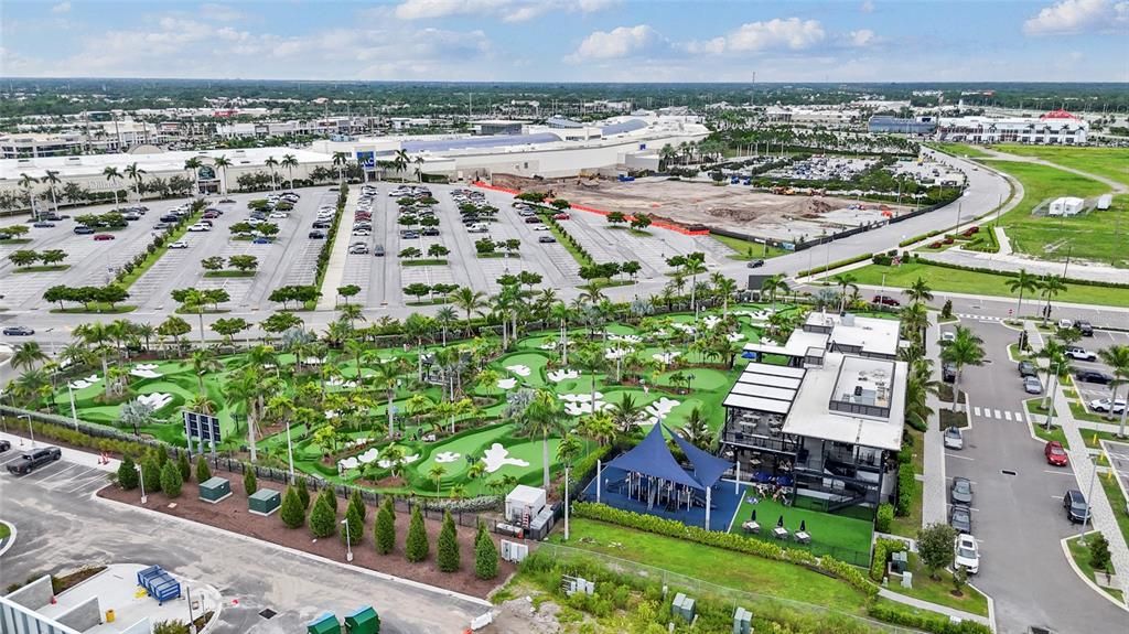 For Rent: $2,300 (3 beds, 2 baths, 1976 Square Feet)