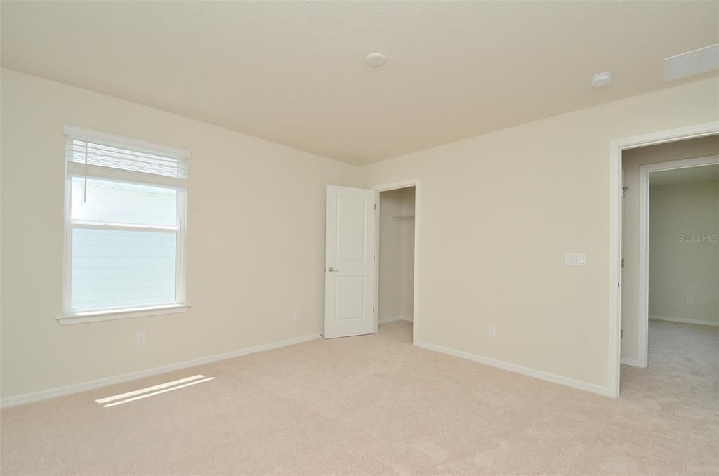 For Rent: $3,200 (4 beds, 3 baths, 2994 Square Feet)