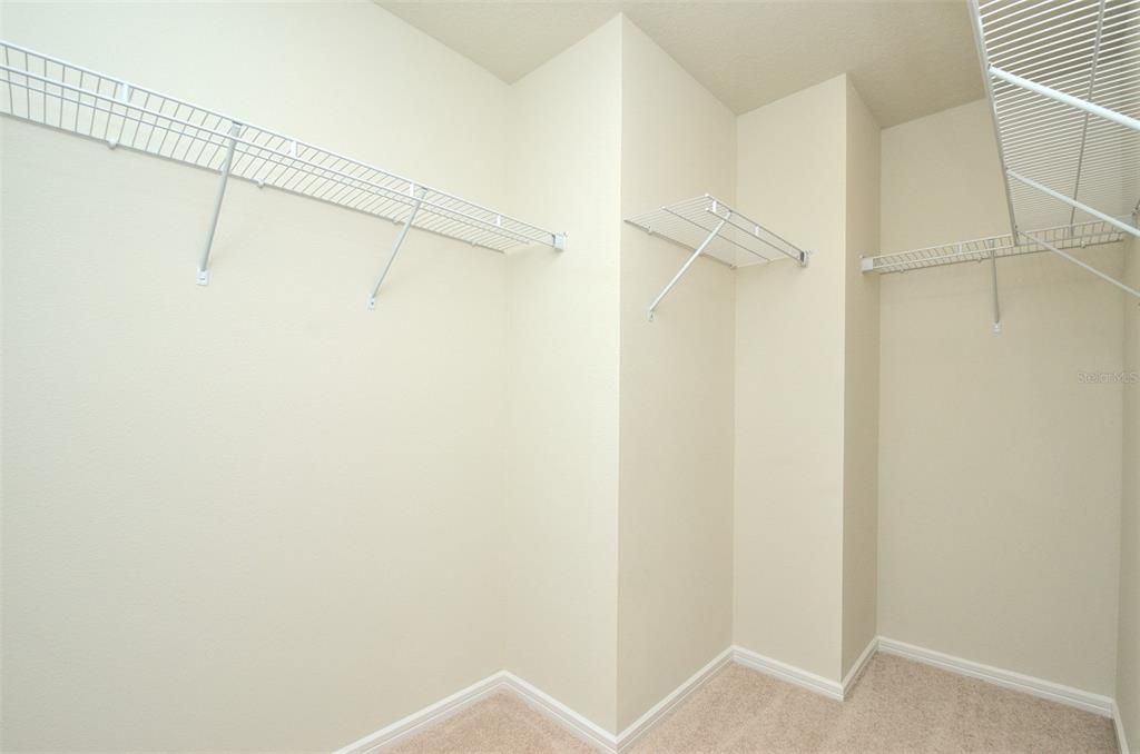 For Rent: $3,200 (4 beds, 3 baths, 2994 Square Feet)