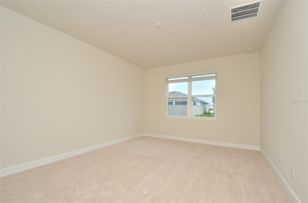 For Rent: $3,200 (4 beds, 3 baths, 2994 Square Feet)