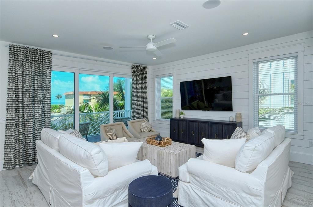 待售: $4,000,000 (7 贝兹, 7 浴室, 2821 平方英尺)