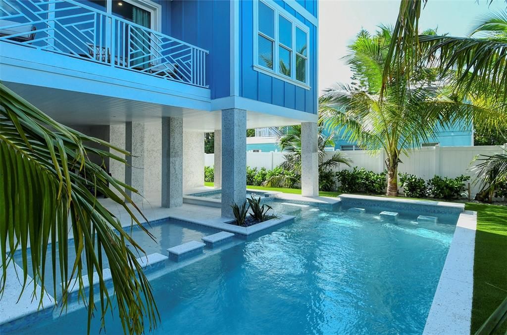 待售: $4,000,000 (7 贝兹, 7 浴室, 2821 平方英尺)