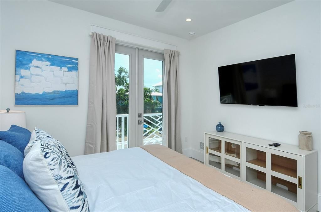 待售: $4,000,000 (7 贝兹, 7 浴室, 2821 平方英尺)