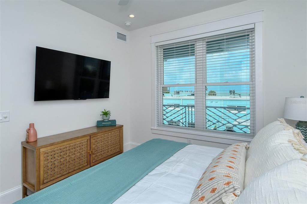 待售: $4,000,000 (7 贝兹, 7 浴室, 2821 平方英尺)