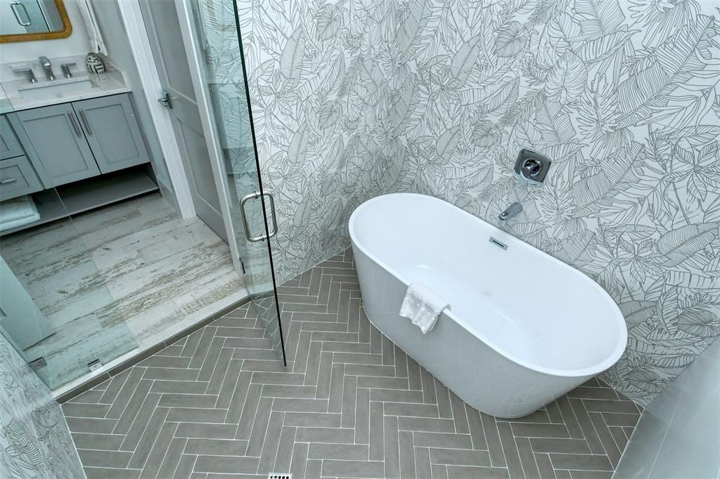 待售: $4,000,000 (7 贝兹, 7 浴室, 2821 平方英尺)