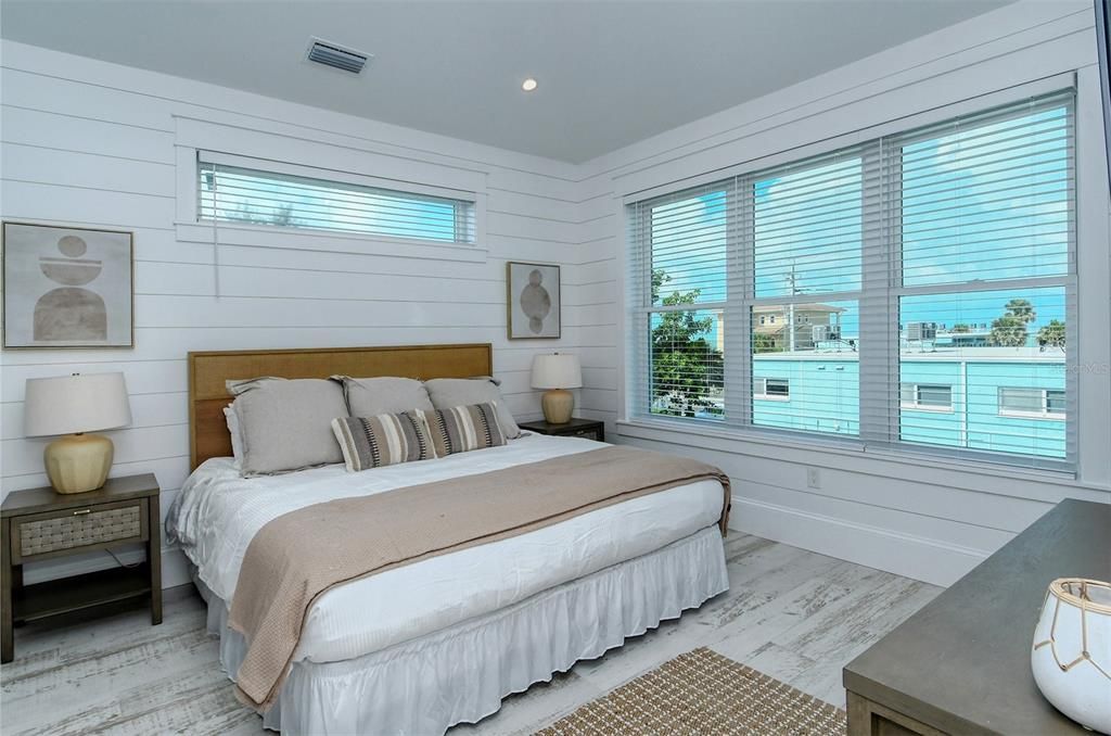 待售: $4,000,000 (7 贝兹, 7 浴室, 2821 平方英尺)