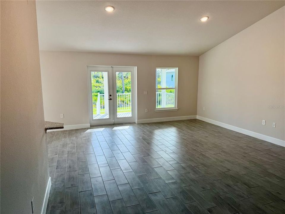 待售: $359,200 (3 贝兹, 2 浴室, 2010 平方英尺)