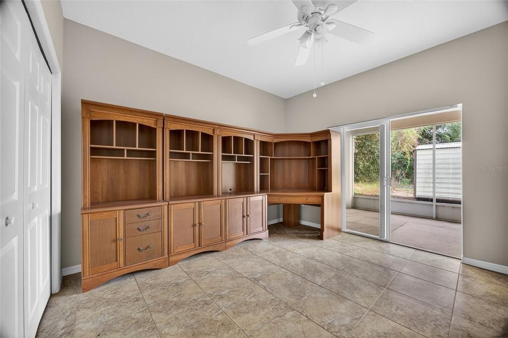 Active With Contract: $339,900 (3 beds, 2 baths, 1924 Square Feet)